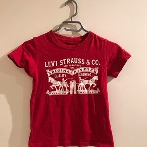 Levi’s T-shirt nwot​​​​​​